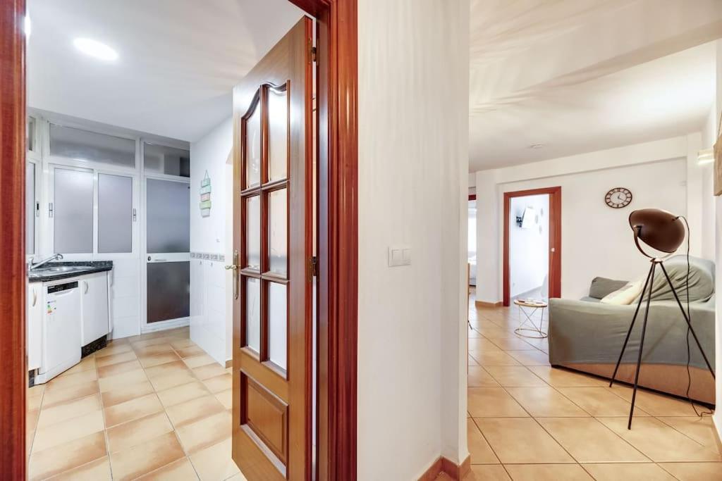 Encantador Apartamento Cerca Del Mar Малага Экстерьер фото