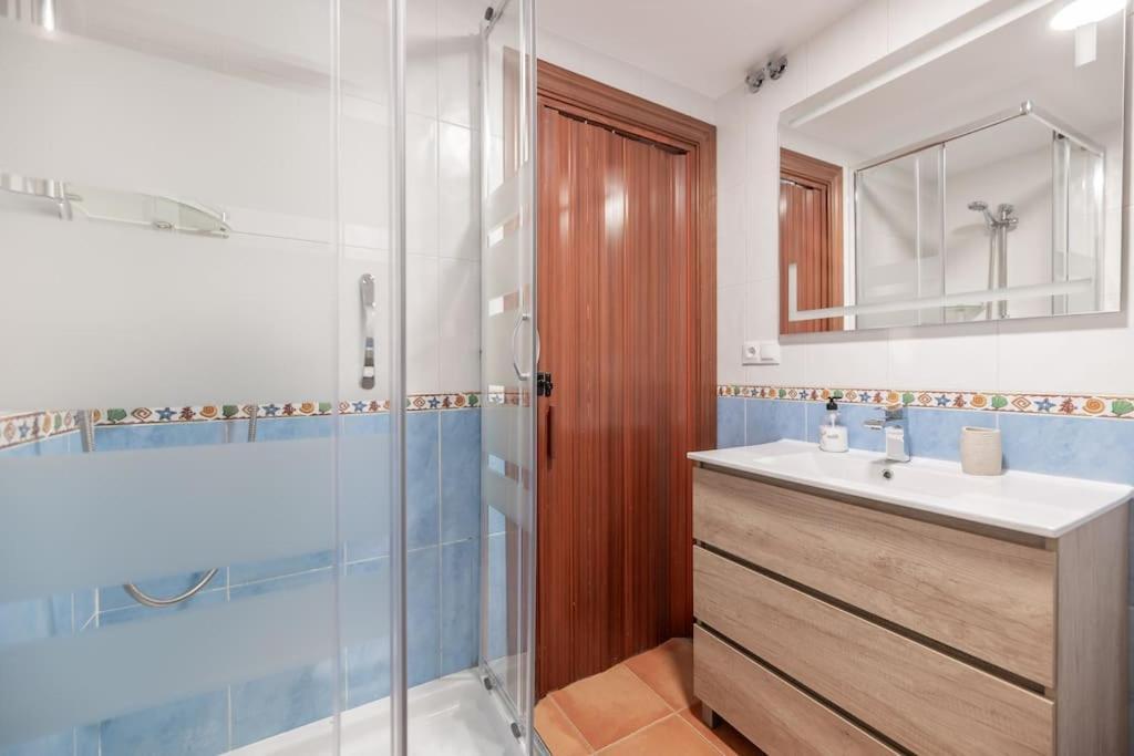 Encantador Apartamento Cerca Del Mar Малага Экстерьер фото